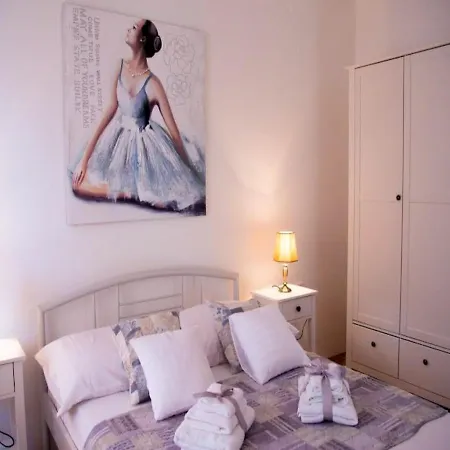 Spacious With Free Parking And Garden In Calm Area Апартаменты Задар